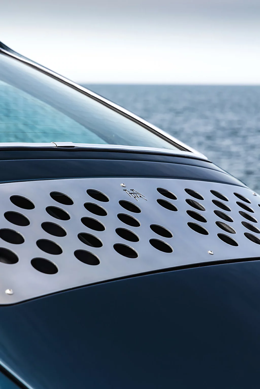 Ocean Porsche 911 Restomod by Machine Revival
