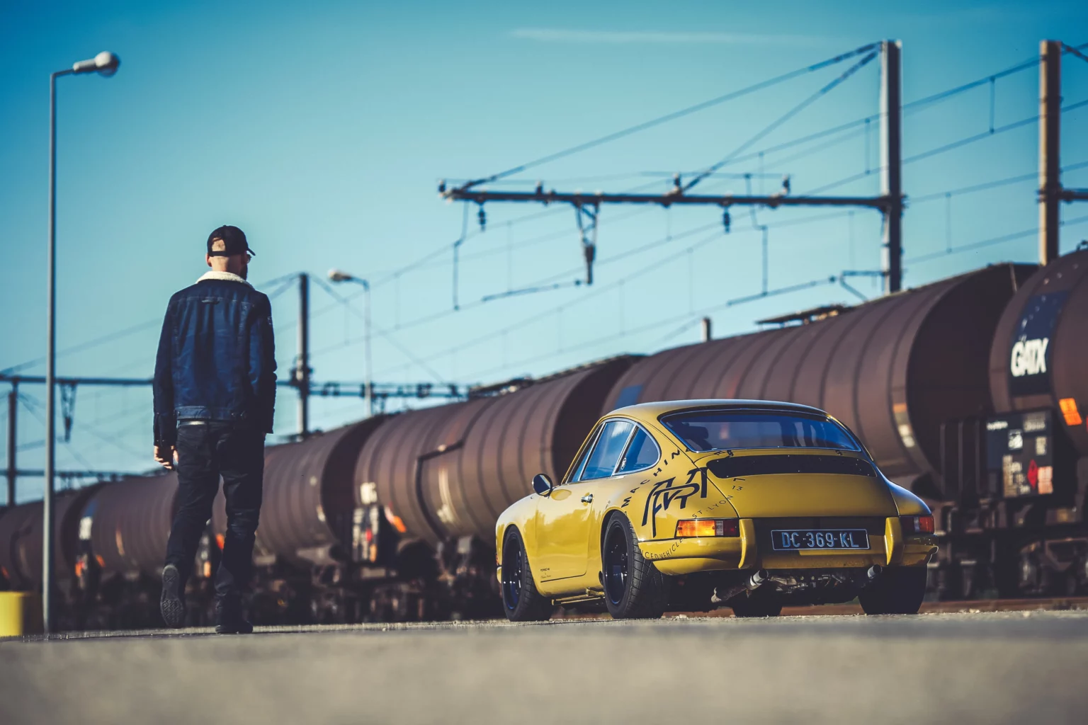 Porsche 911 Restomod by Machine Revival