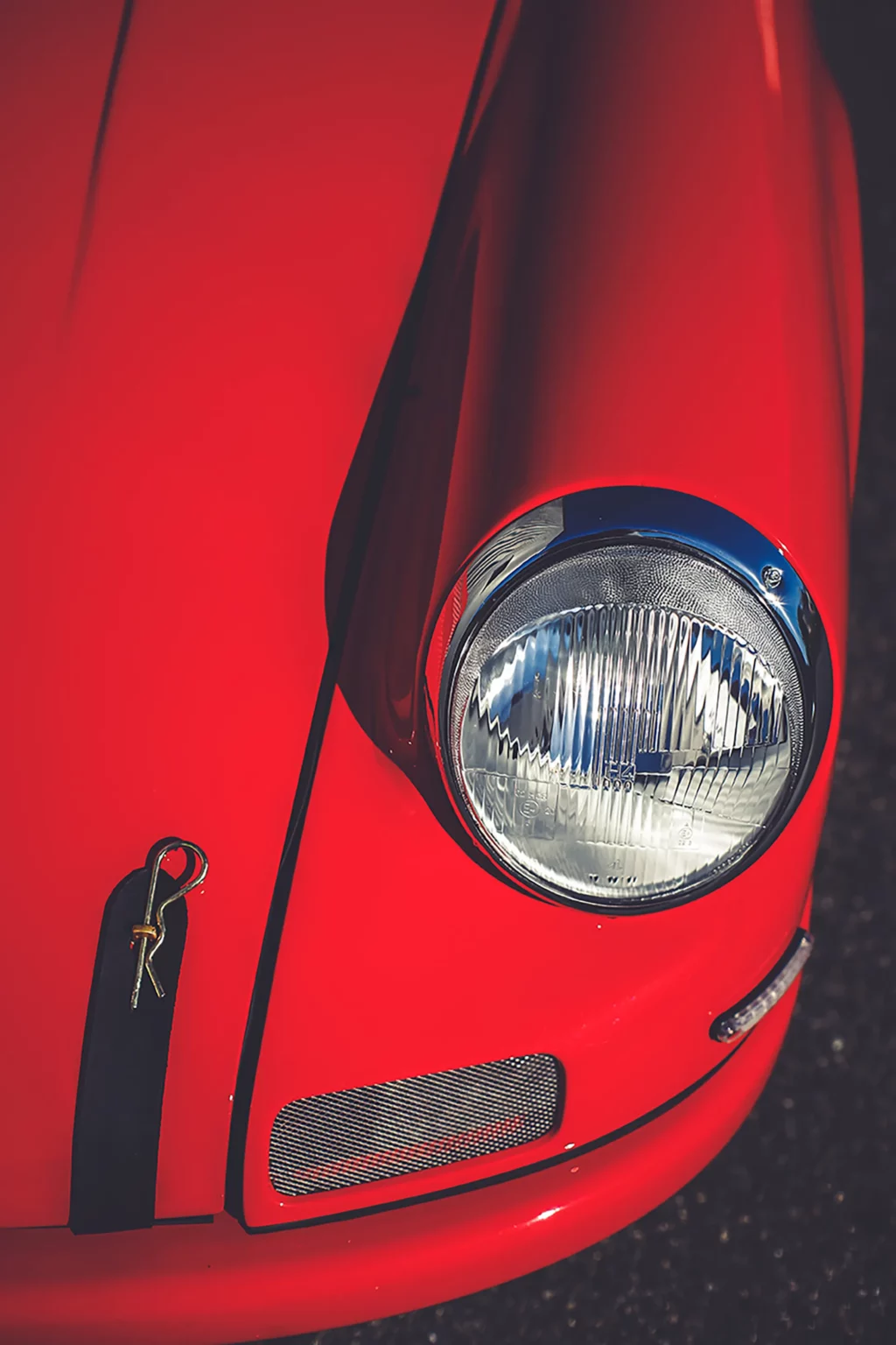 Porsche 911 Restomod by Machine Revival