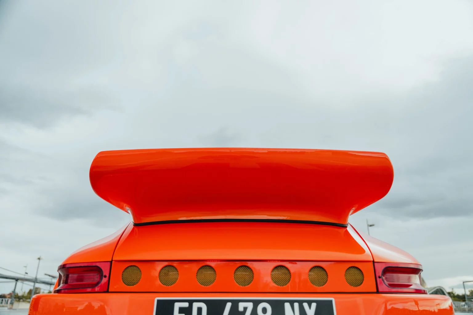 Supercharged Porsche 911 Restomod by Machine Revival