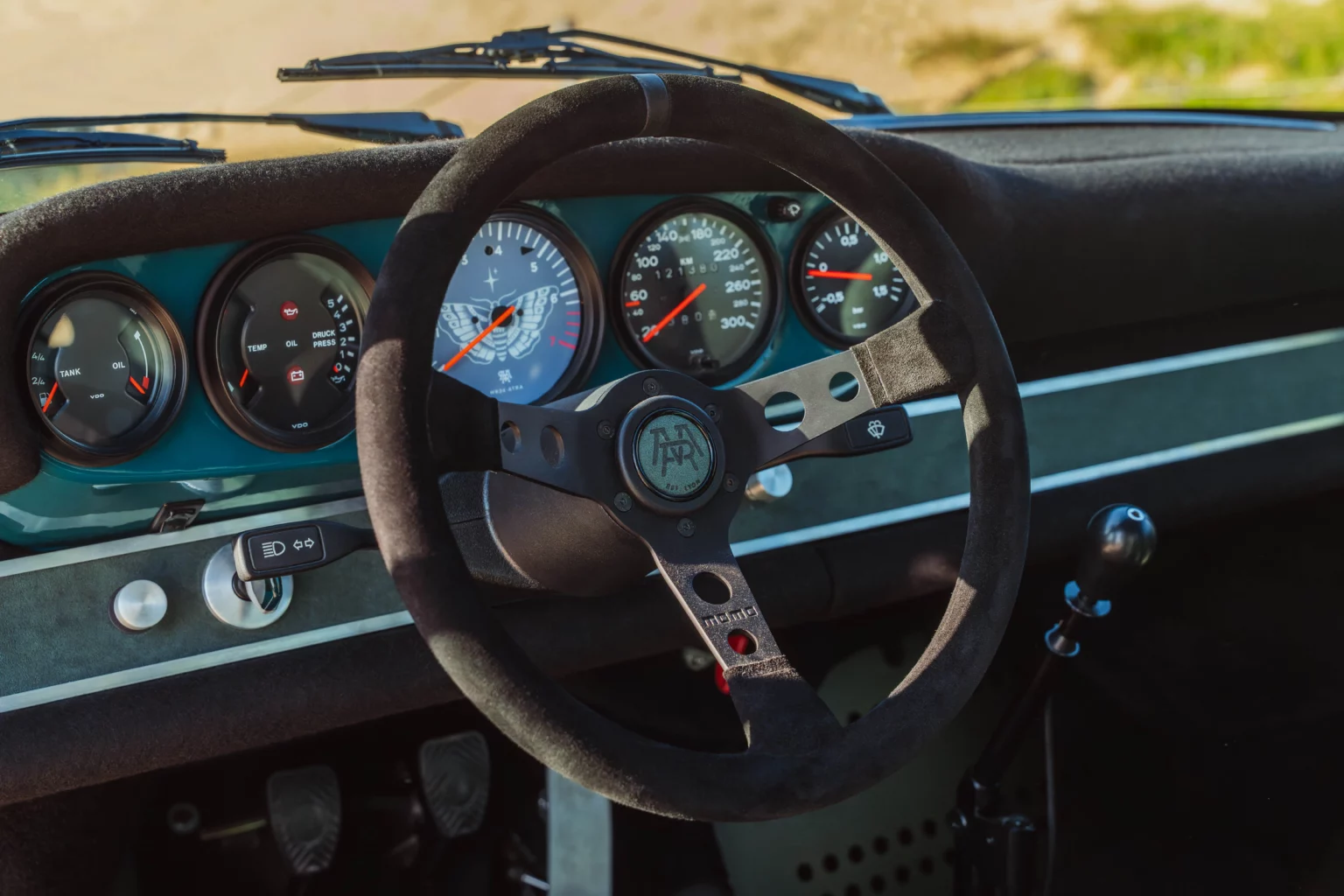 Atra Porsche 930 by Machine Revival