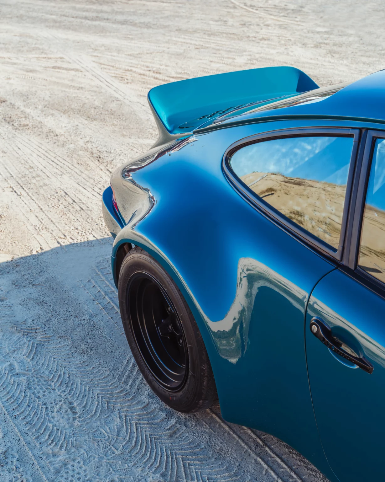 Atra Porsche 930 by Machine Revival