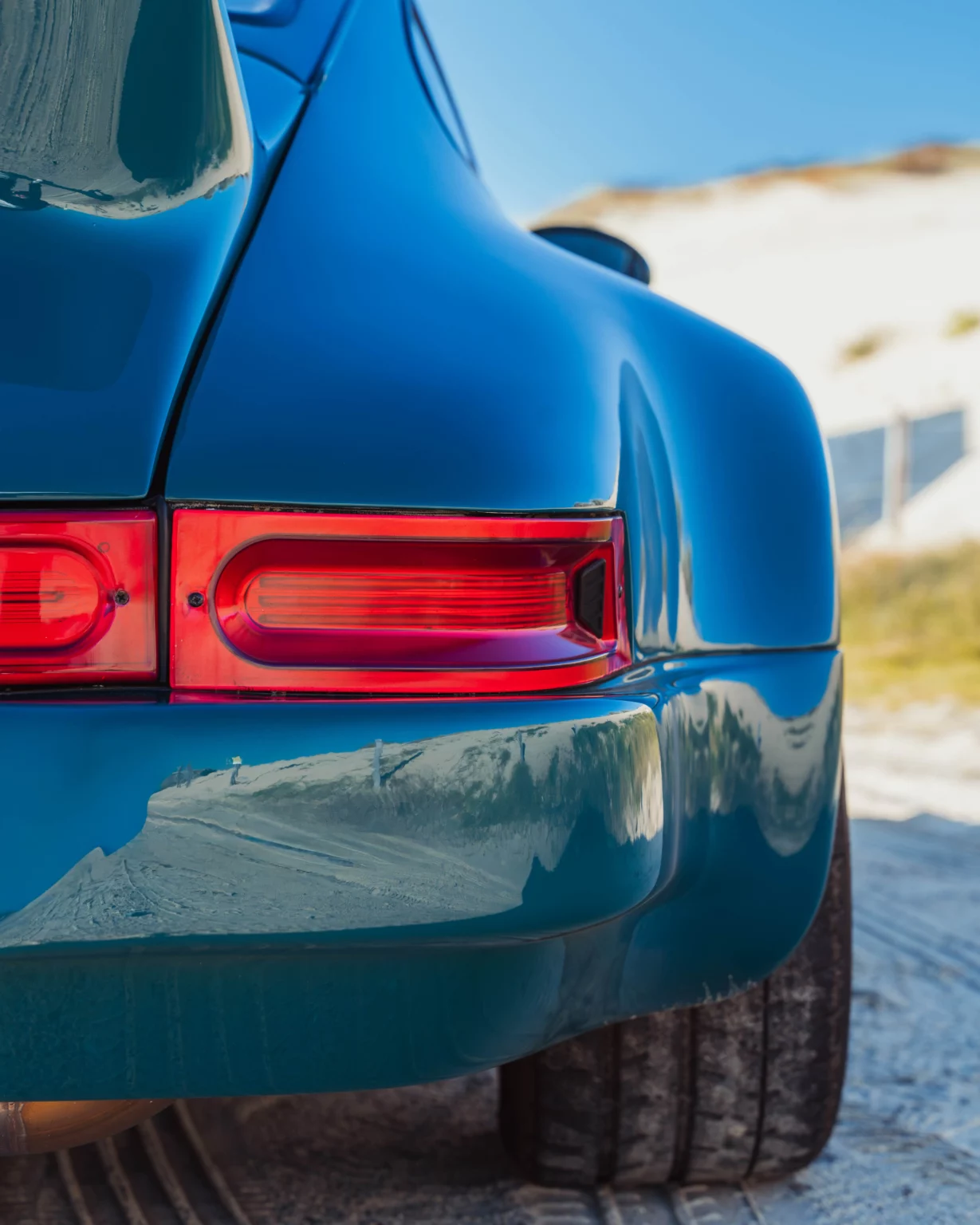 Atra Porsche 930 by Machine Revival