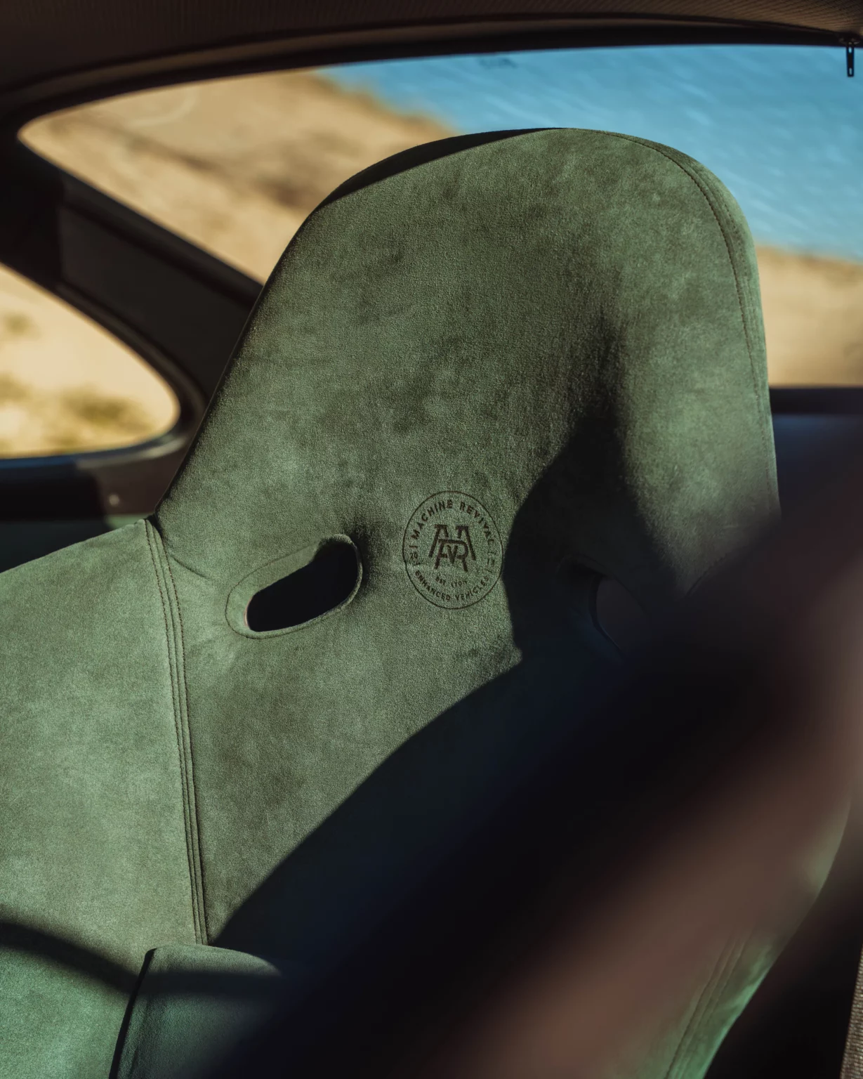Atra Porsche 930 by Machine Revival