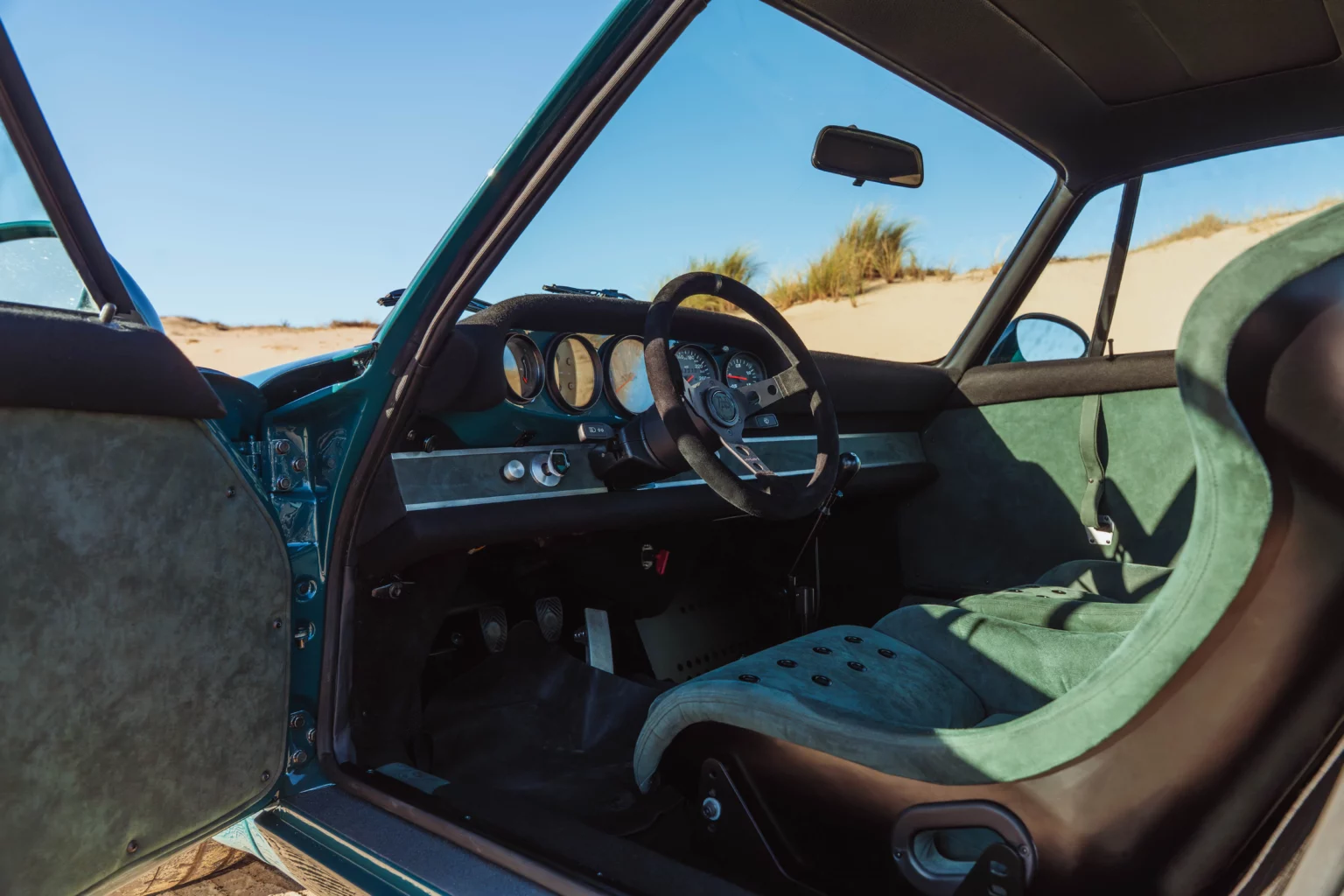 Atra Porsche 930 by Machine Revival