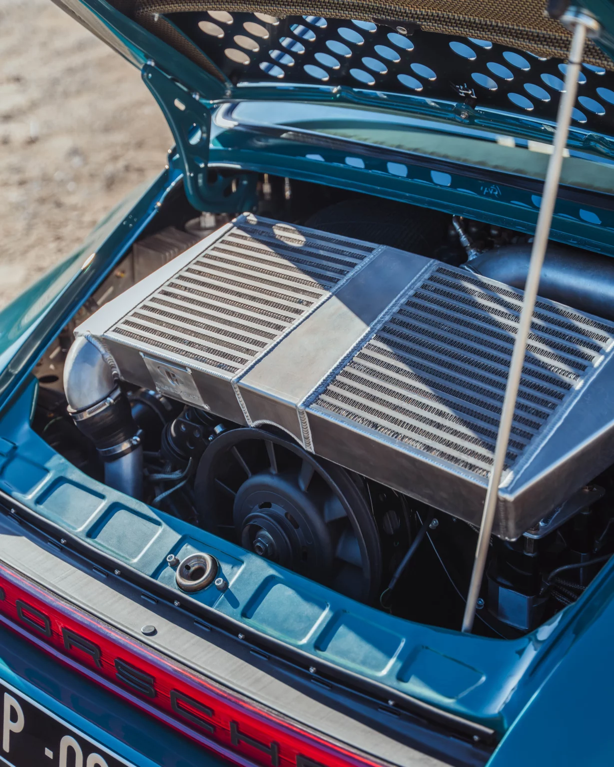 Atra Porsche 930 by Machine Revival