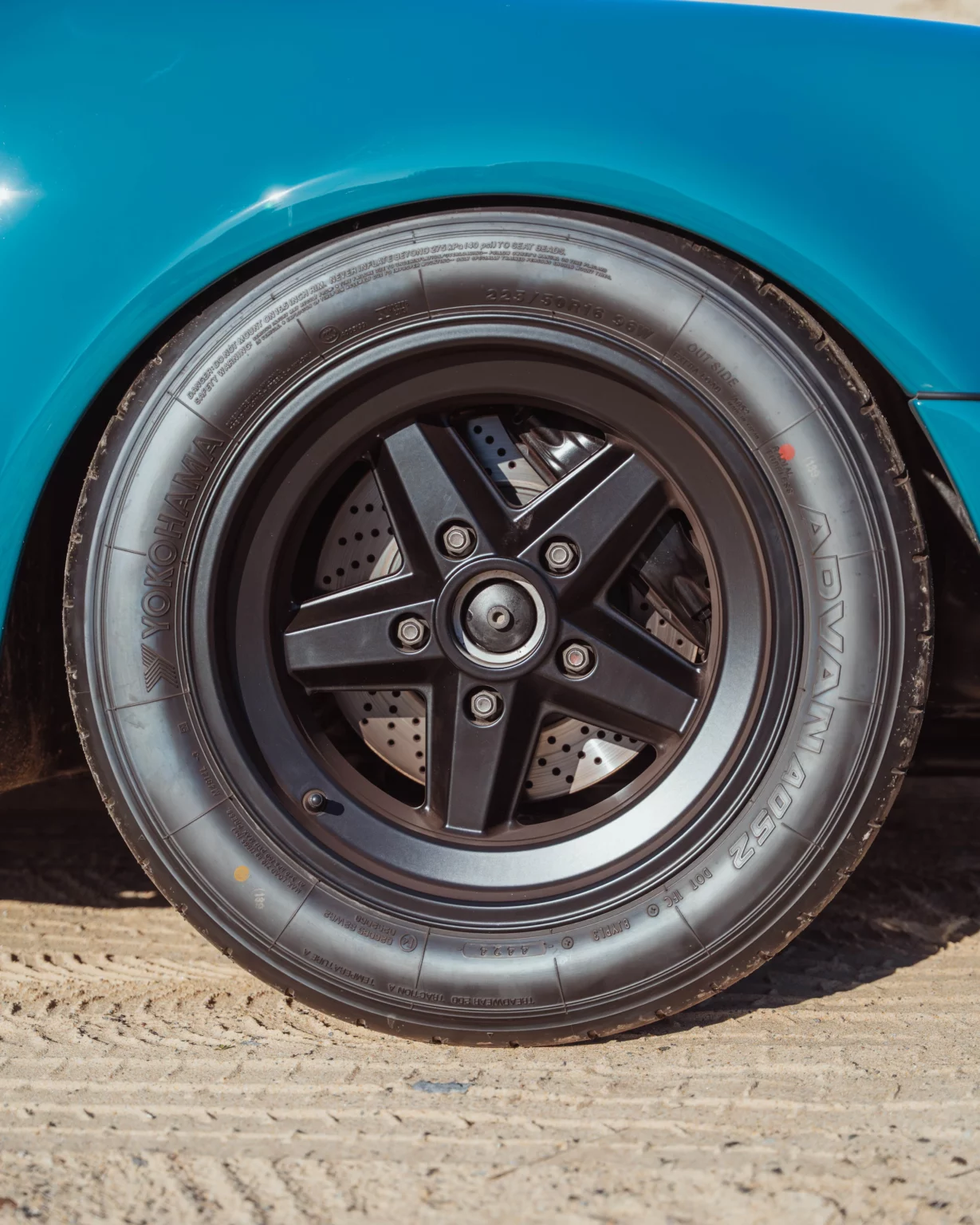 Atra Porsche 930 by Machine Revival
