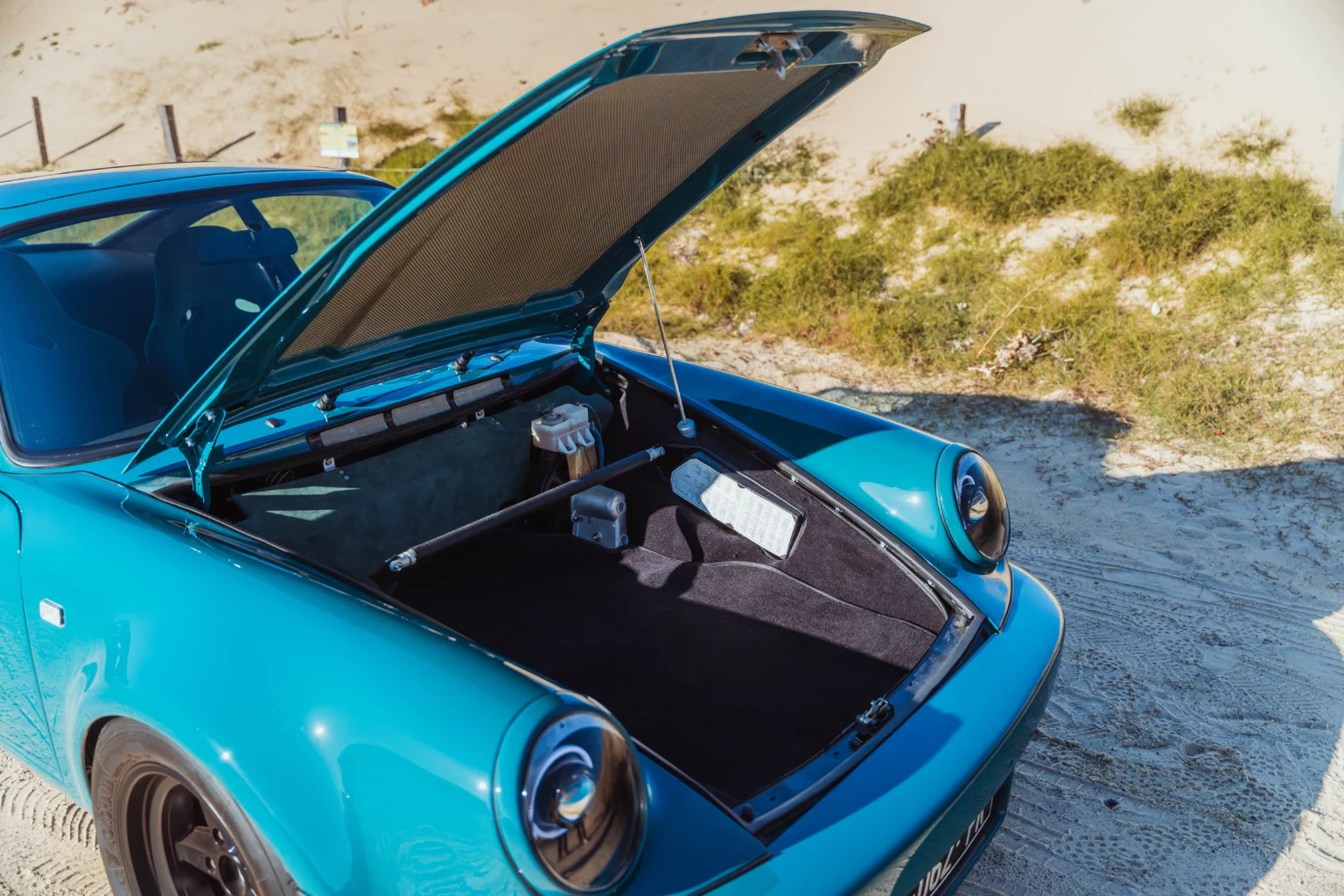 Atra Porsche 930 by Machine Revival